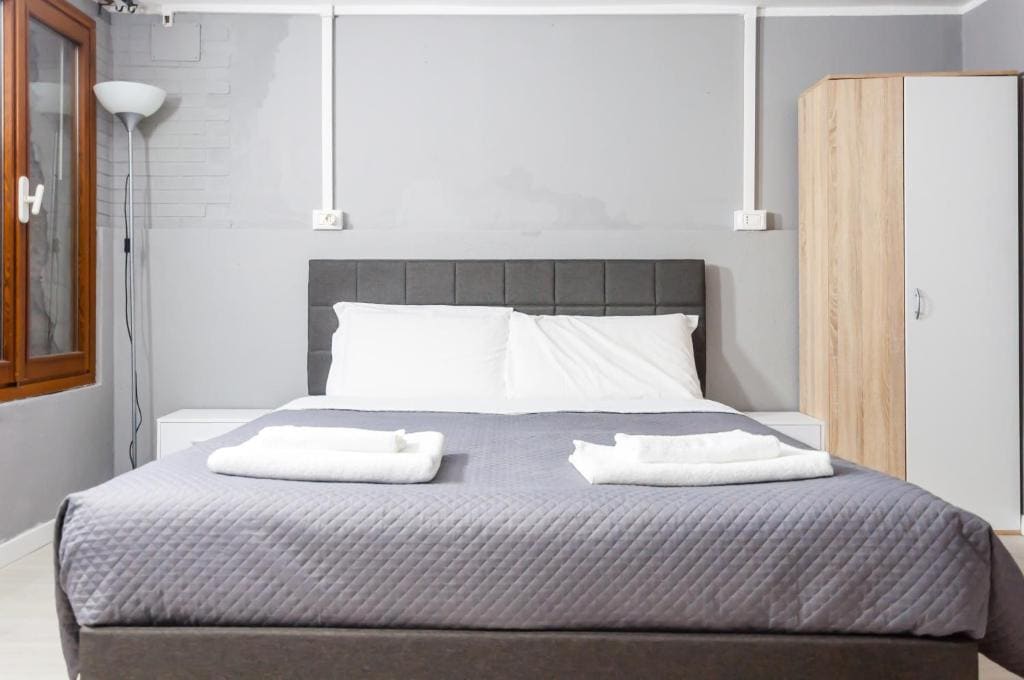 Double Room with Private Bathroom room - Image 1