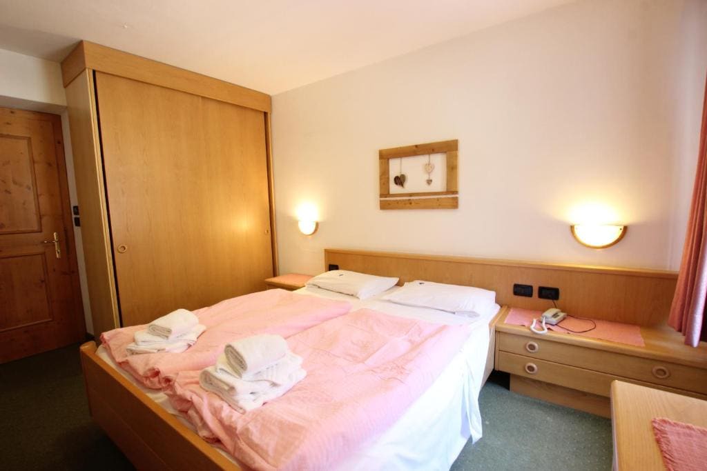 Double or Twin Room room - Image 1