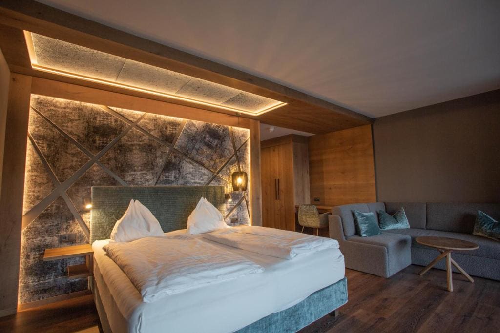 Deluxe Suite room - Image 1