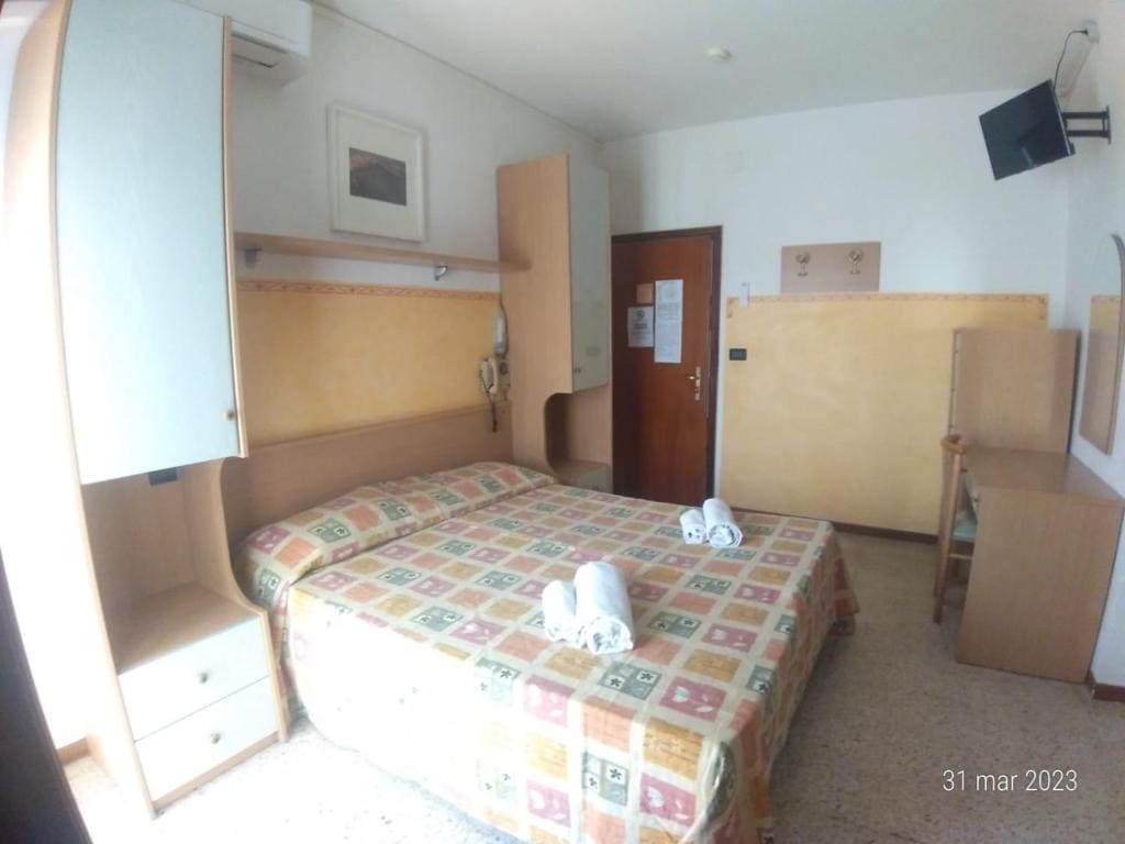 Double Room room - Image 3