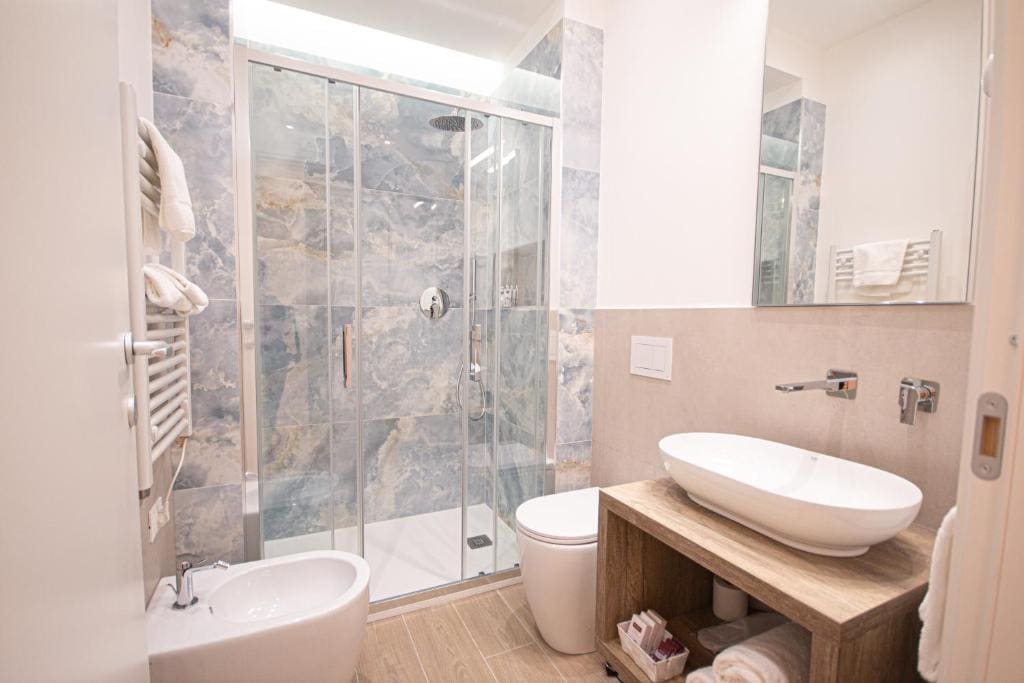Triple Room with Private Bathroom room - Image 2