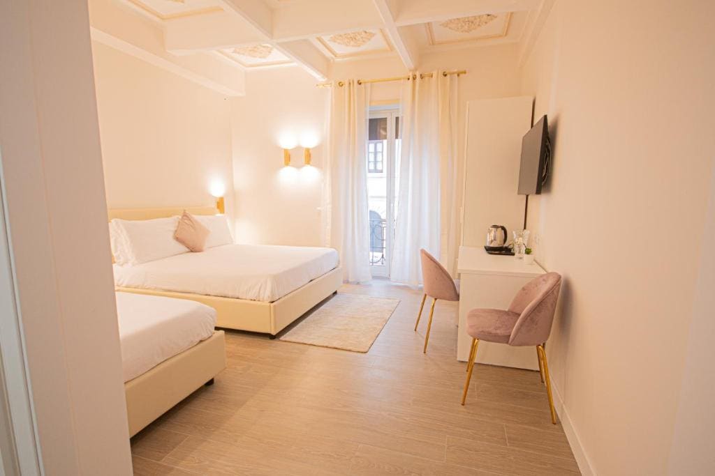 Triple Room with Private Bathroom room - Image 3