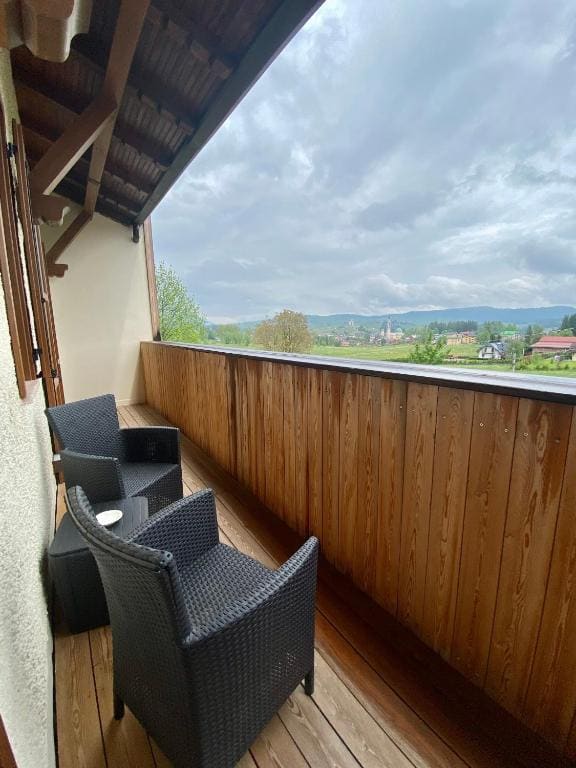 Deluxe Double or Twin Room with City View room - Image 3
