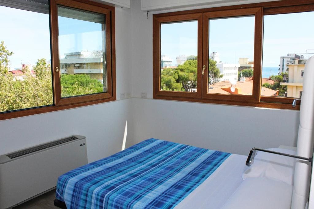 Double or Twin Room room - Image 3