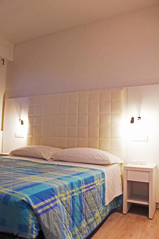 Double or Twin Room room - Image 2