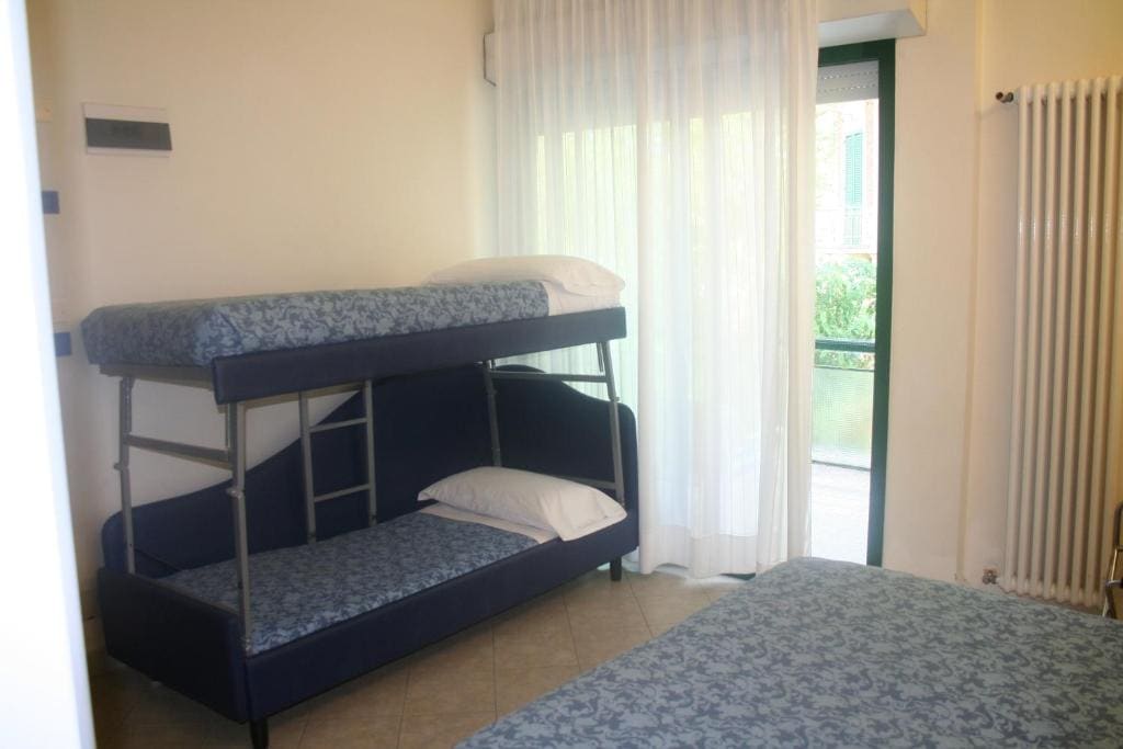 Quadruple Room room - Image 1