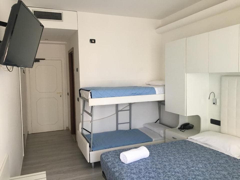 Triple Room room - Image 1