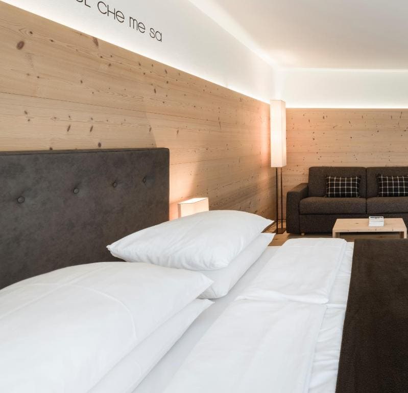 Deluxe Room room - Image 2