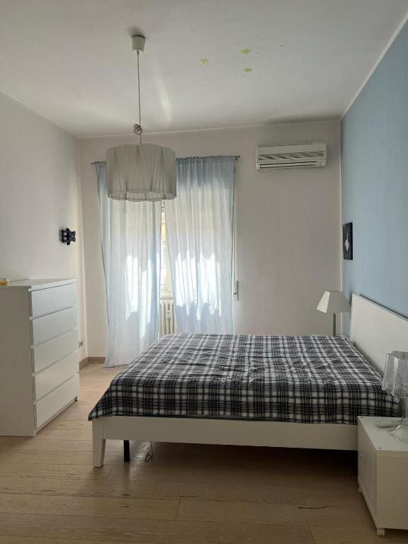 Deluxe Room room - Image 2