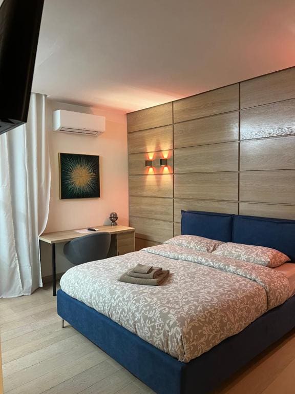 Superior Queen Room room - Image 2