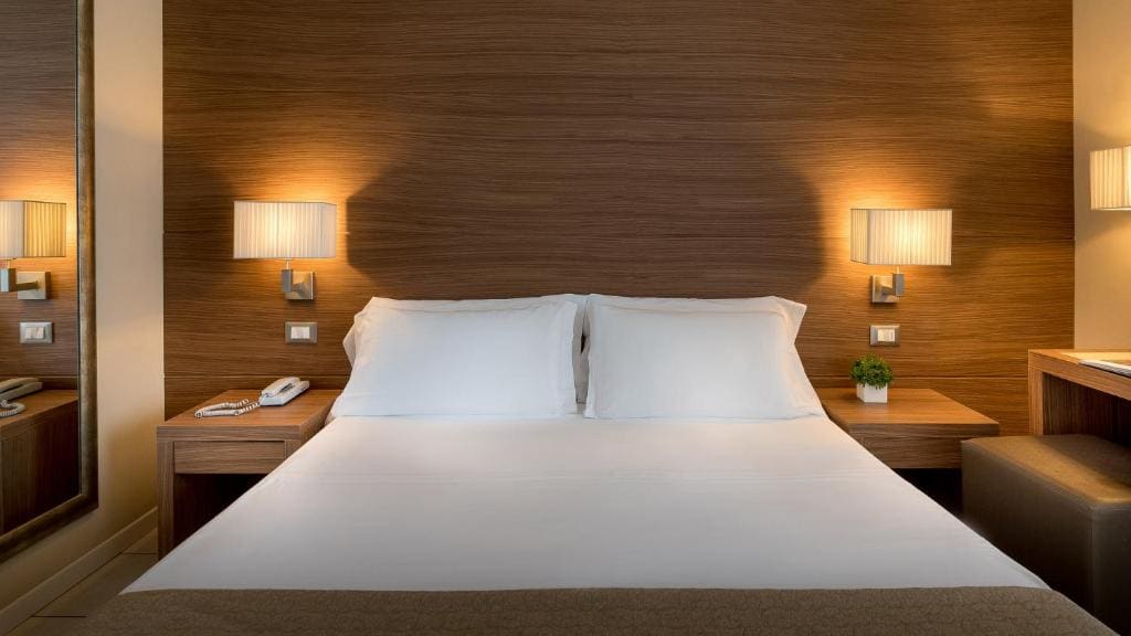Standard Double Room room - Image 3