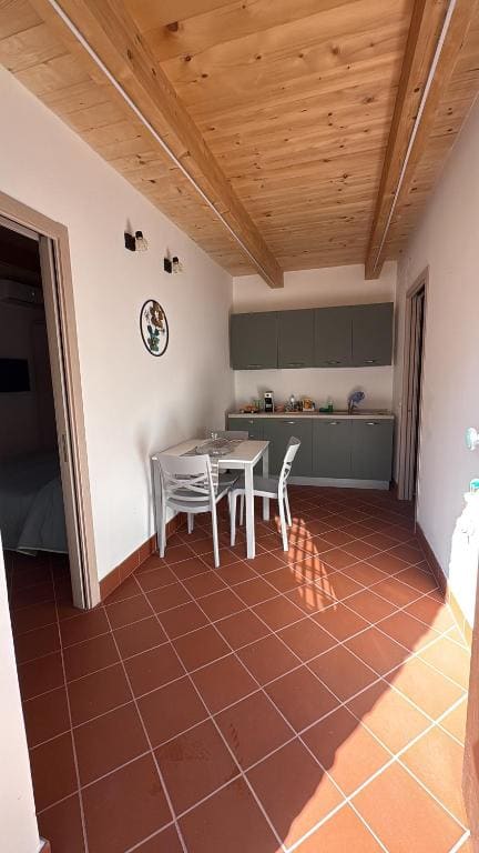Large Double Room room - Image 2