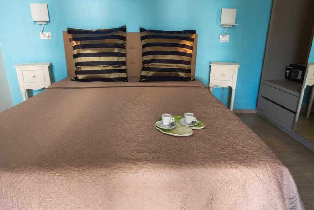 Junior Suite with Sea View room - Image 2
