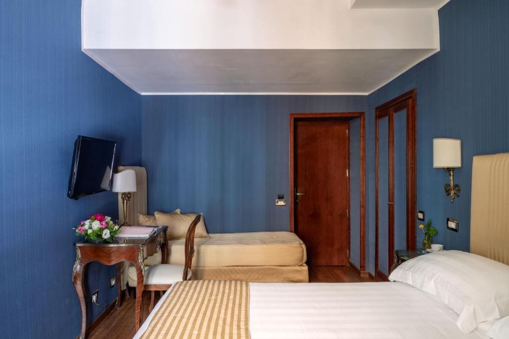 Quadruple Room room - Image 2
