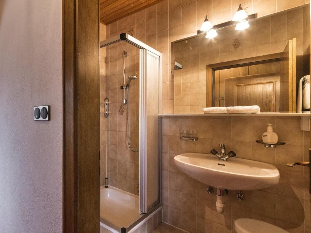 Classic Double Room room - Image 3