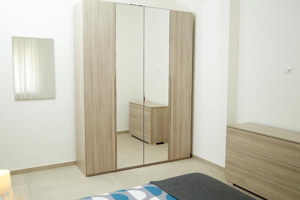 Double Room with Private Bathroom room - Image 2