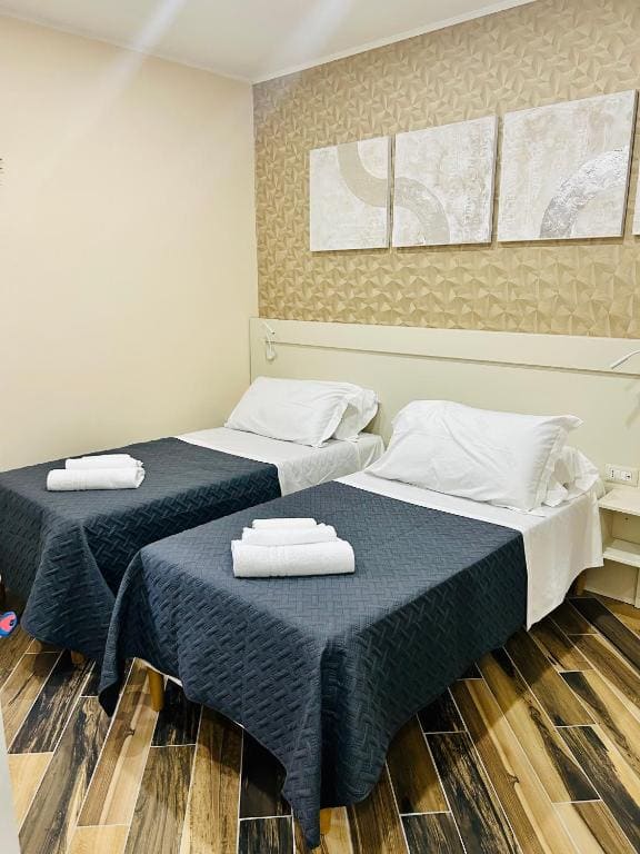 Twin Room room - Image 3