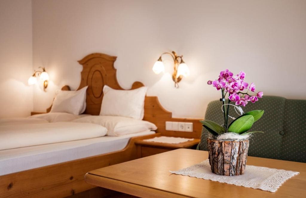 Double Room with Garden View room - Image 1