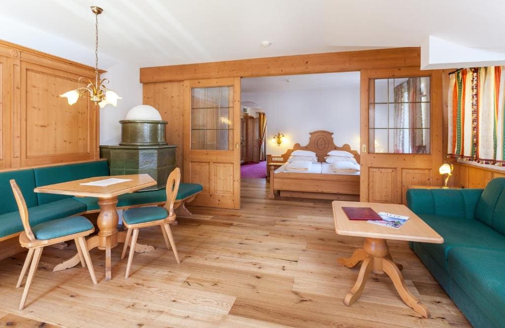 Suite with Balcony room - Image 2