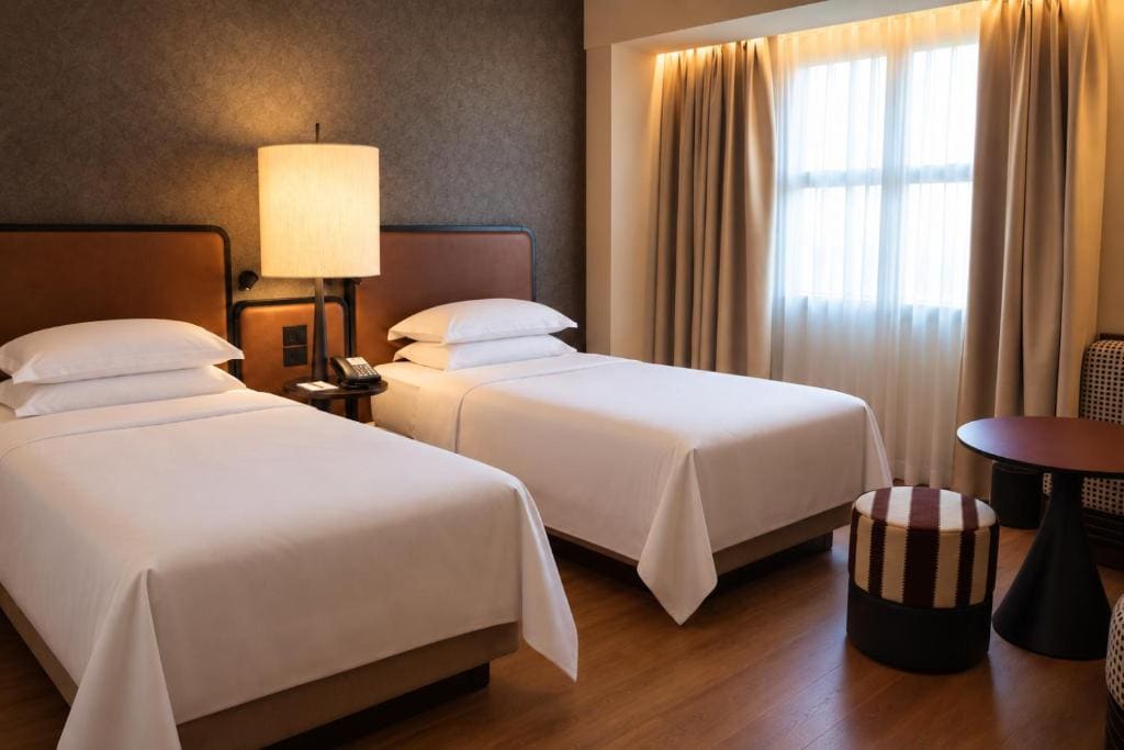 Deluxe Twin Room room - Image 3