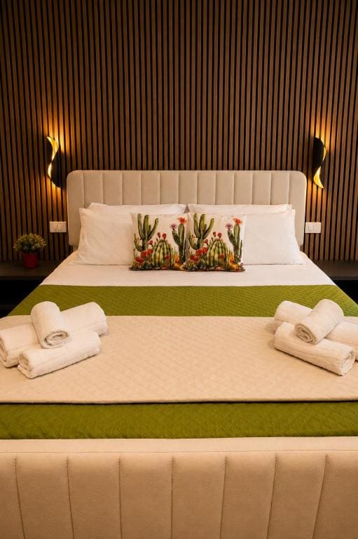 Triple Room with Balcony room - Image 2
