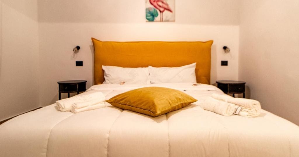 Double Room with Private Bathroom room - Image 2