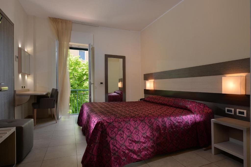 Double or Twin Room room - Image 3