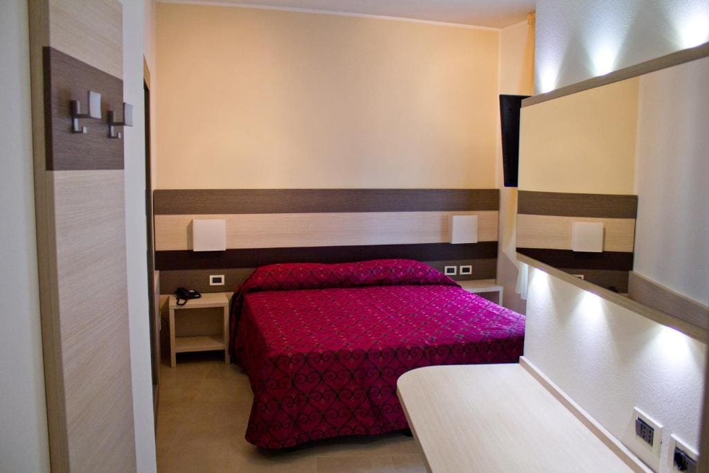 Double or Twin Room room - Image 2