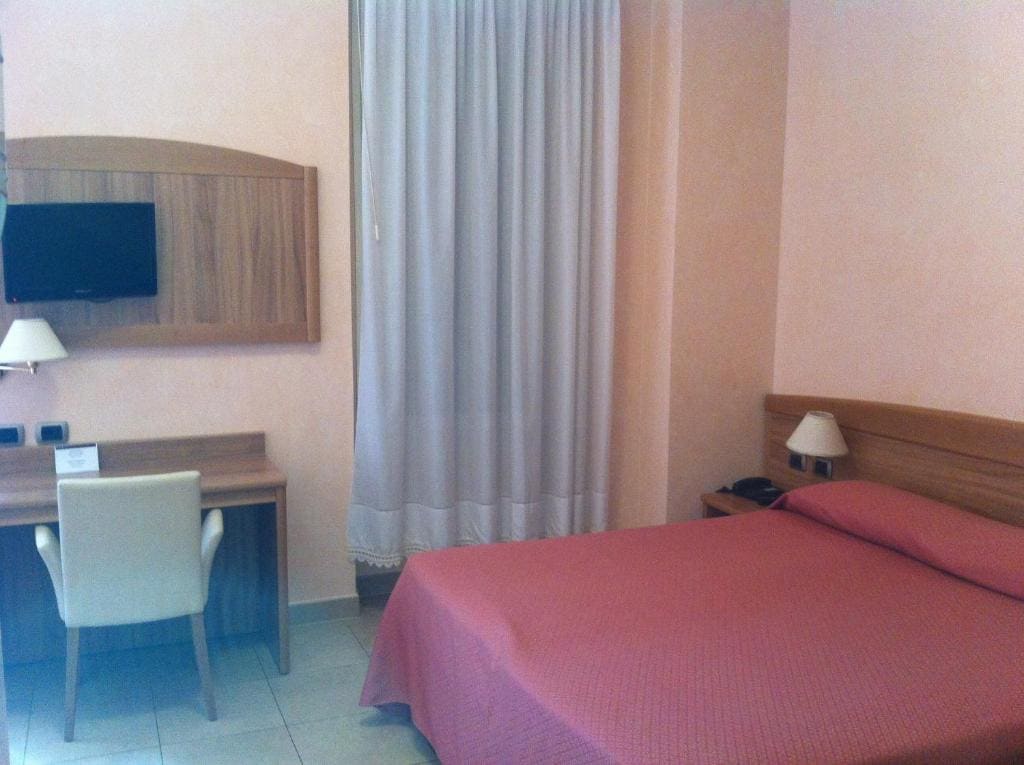 Economy Single Room room - Image 2