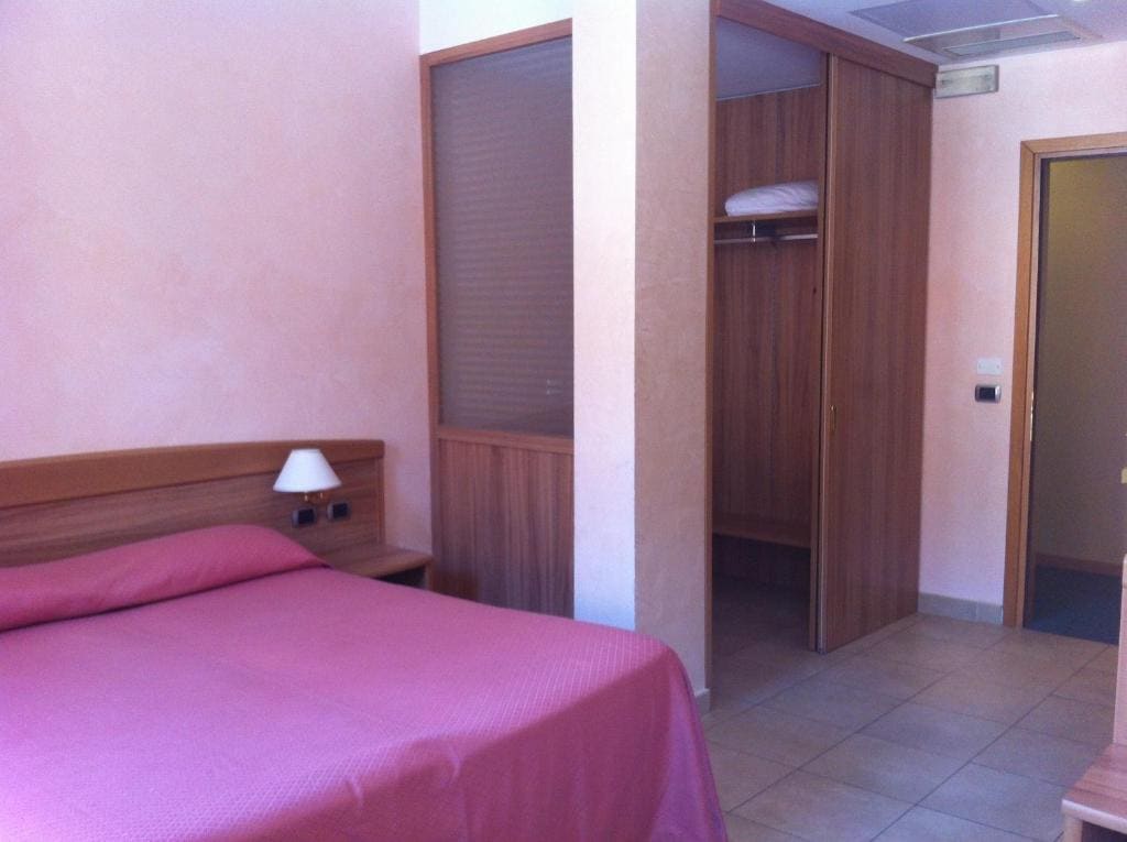 Quadruple Room room - Image 2