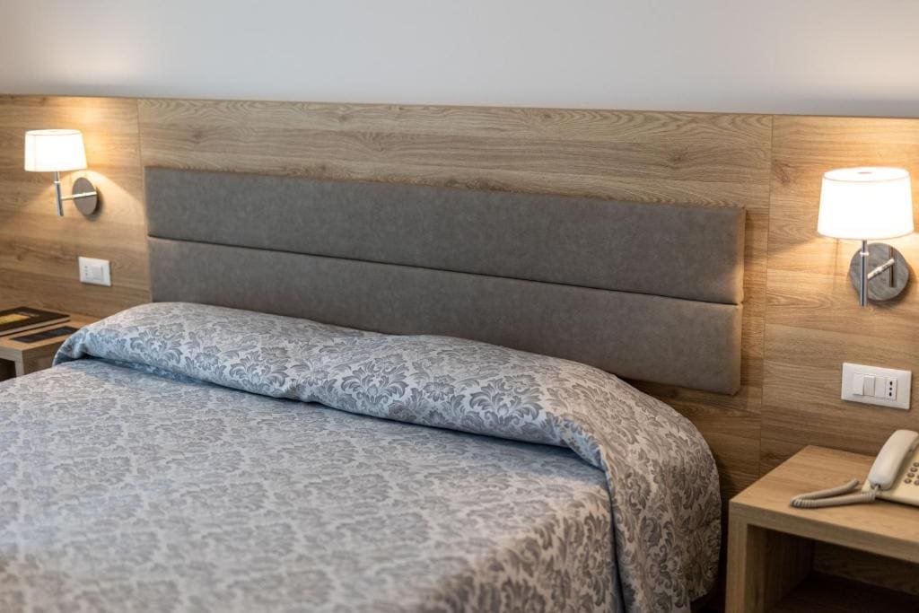 Superior Twin/Double Room room - Image 1