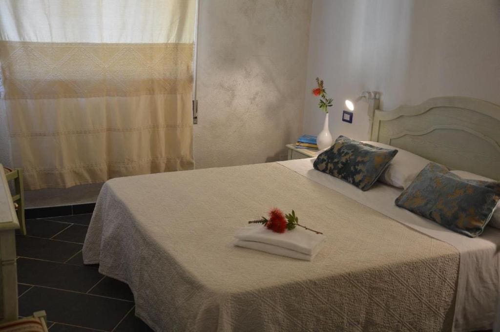 Apartment with Terrace and Sea View room - Image 2