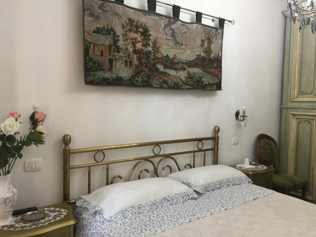 Double Room with Private Bathroom room - Image 3