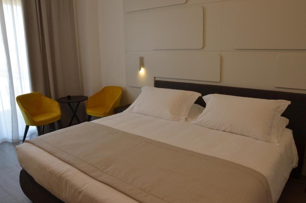 Superior Double Room room - Image 2