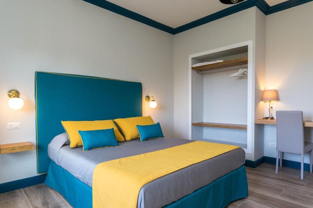 Standard Triple Room room - Image 3