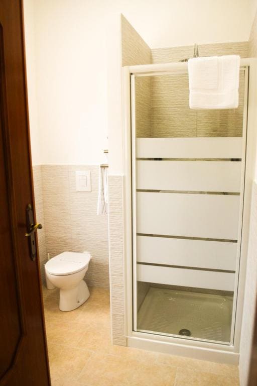 Family Room with Balcony room - Image 3
