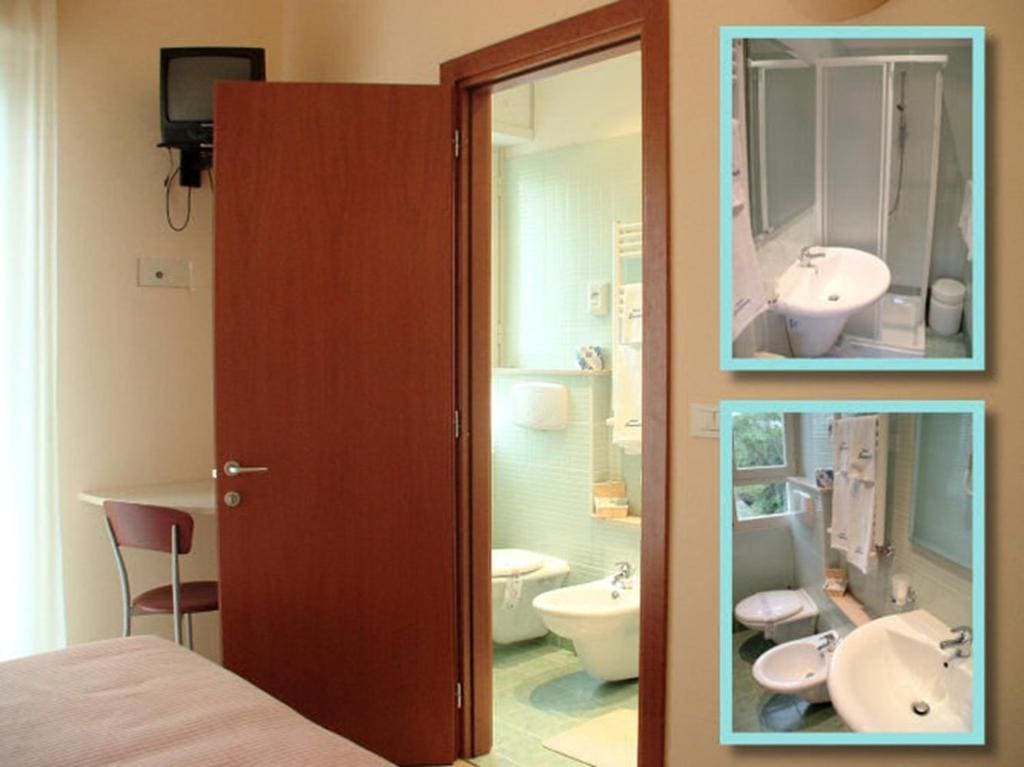 Double or Twin Room with Balcony room - Image 2