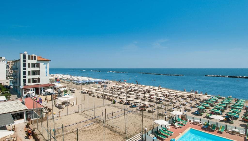 Quadruple Room with Sea View room - Image 2