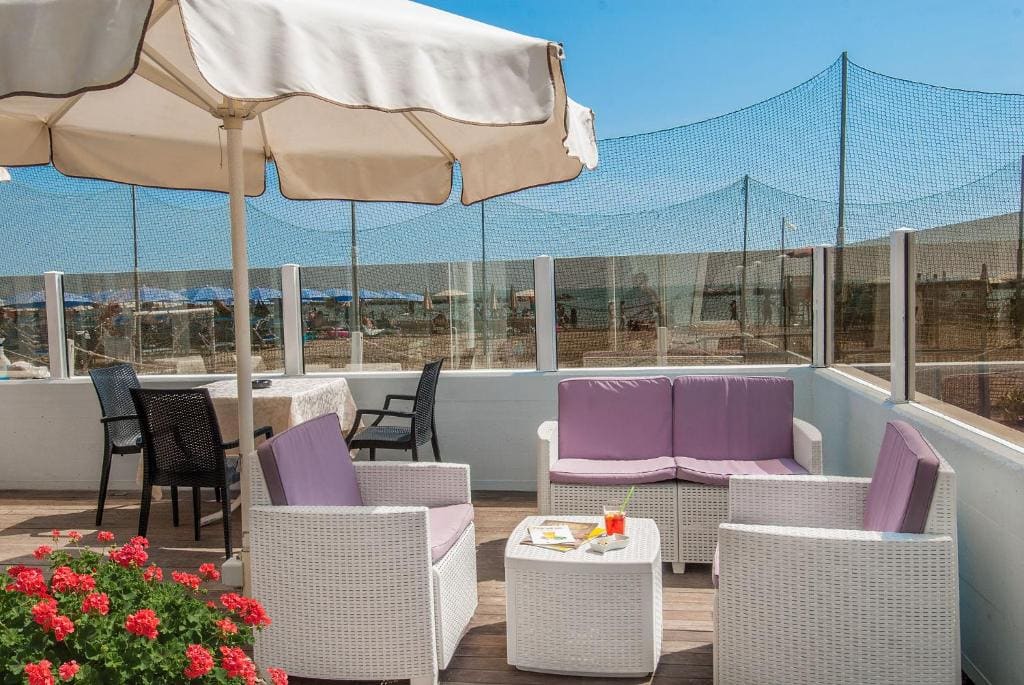 Quadruple Room with Sea View room - Image 1