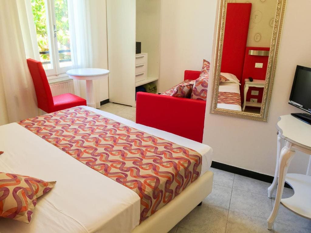 Double or Twin Room room - Image 1