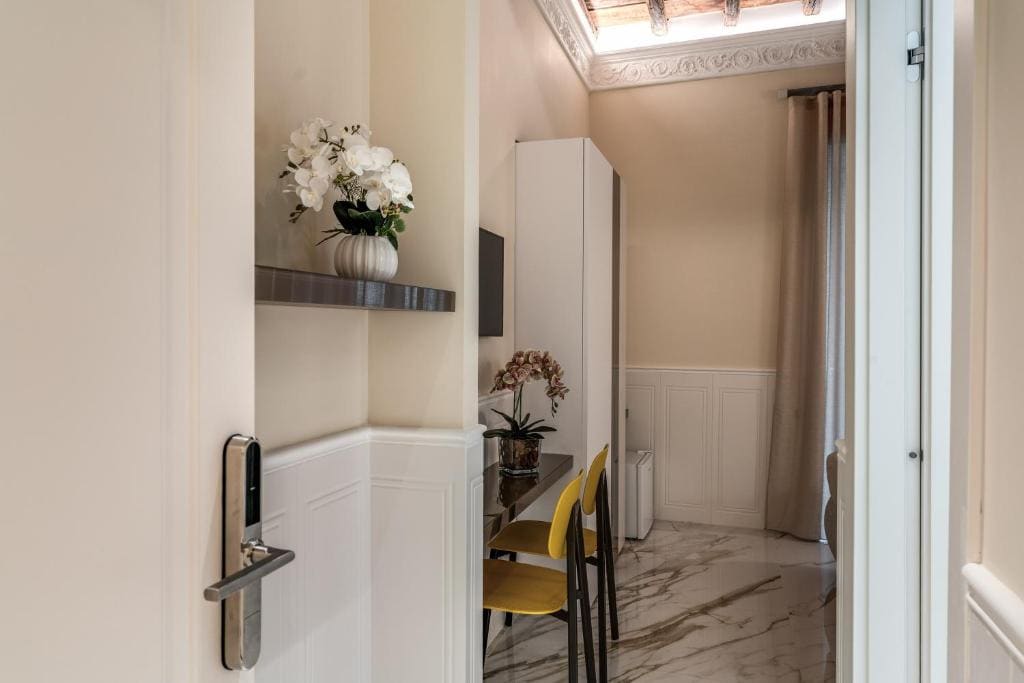 Deluxe Family Suite room - Image 1