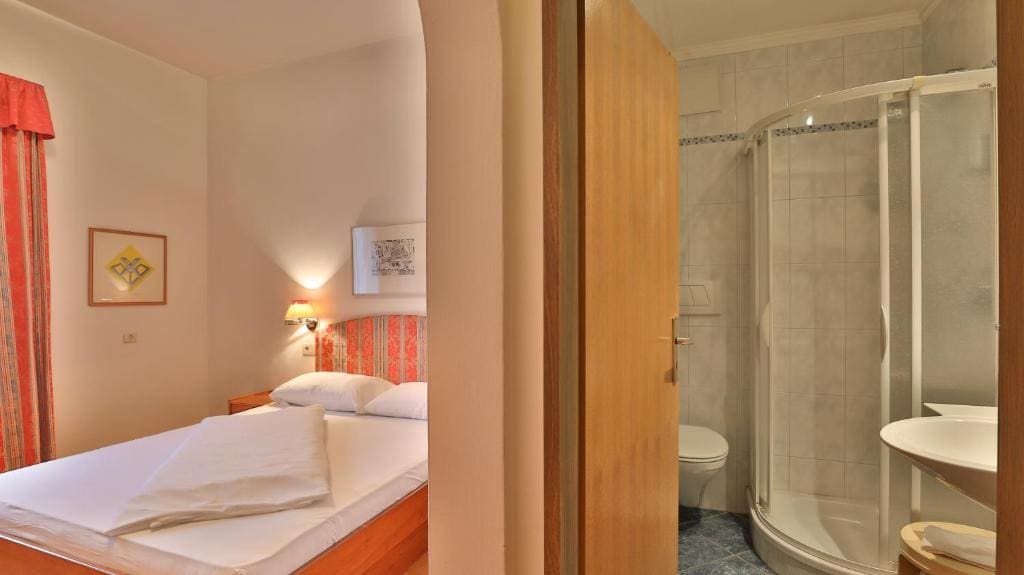 Double Room room - Image 2