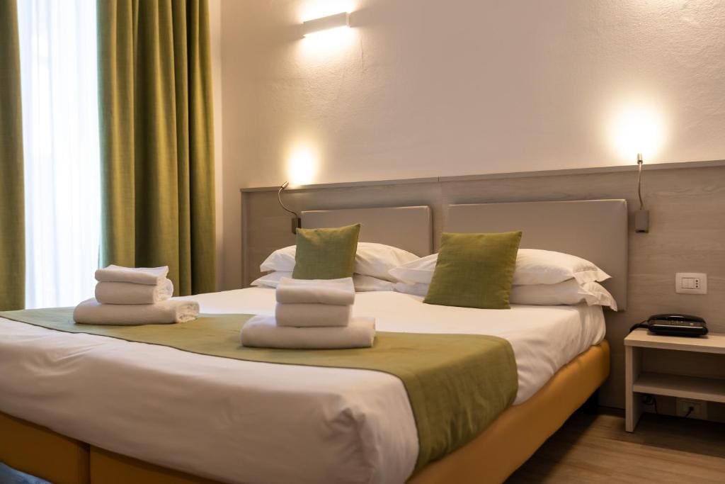 Comfort Double or Twin Room room - Image 3