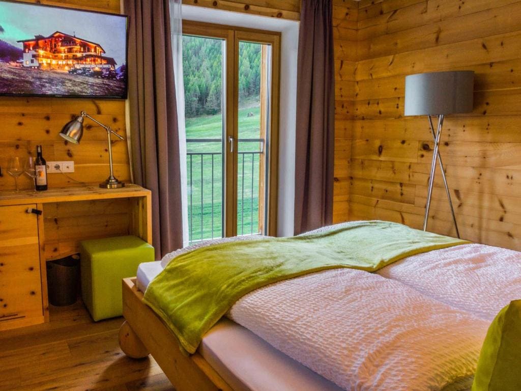 Deluxe Double Room room - Image 2