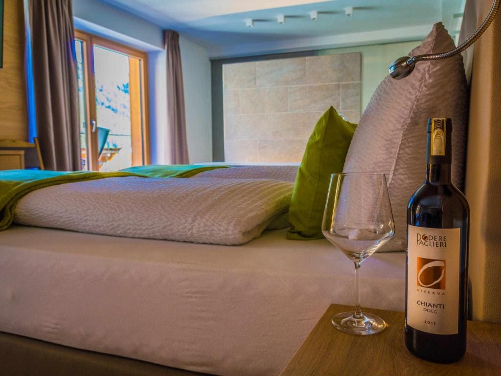 Suite room - Image 3