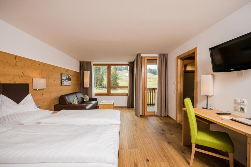 Double or Twin Room room - Image 3