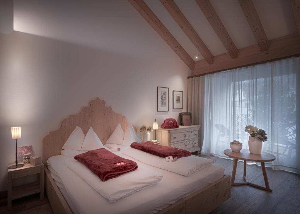 Deluxe Room room - Image 2