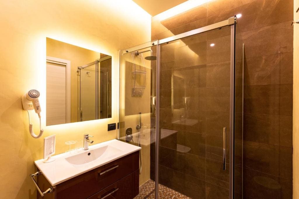 Family Room room - Image 3