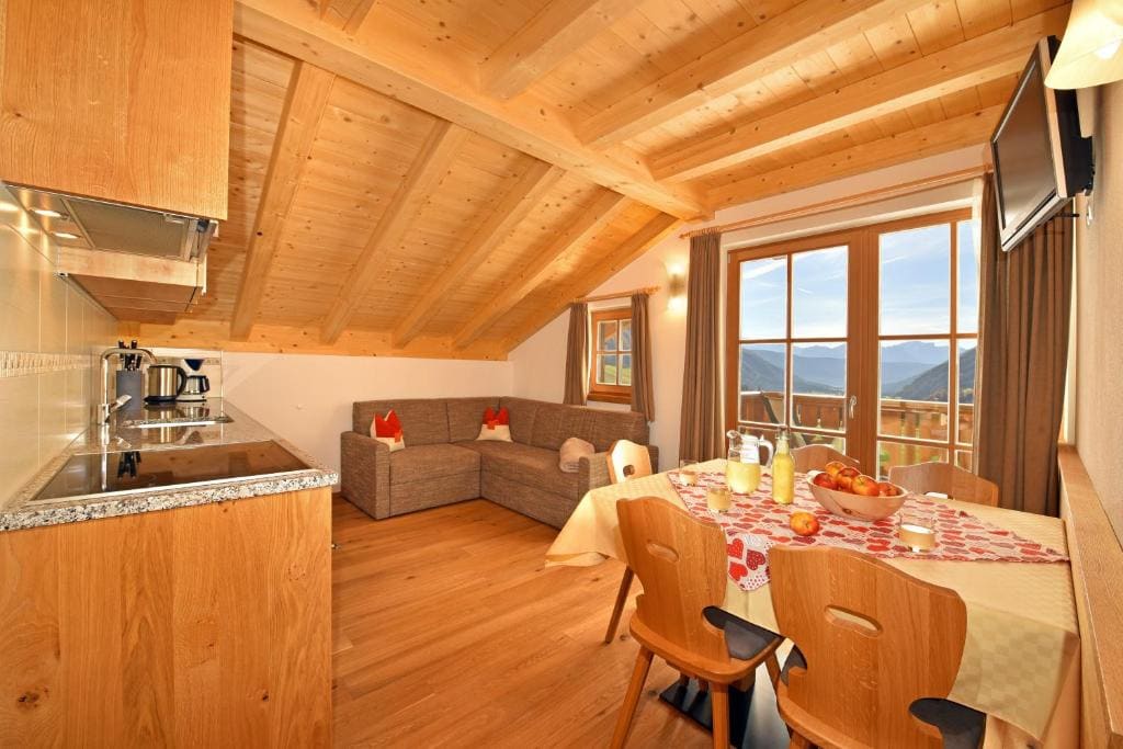 Superior One-Bedroom Apartment with Balcony room - Image 3