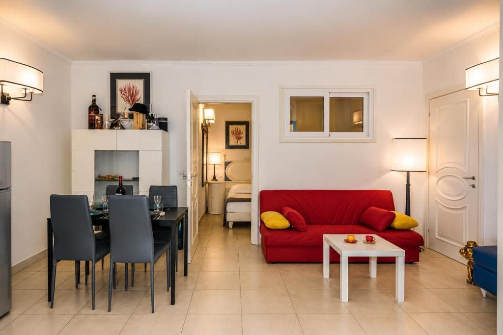 Apartment - Ground Floor room - Image 1